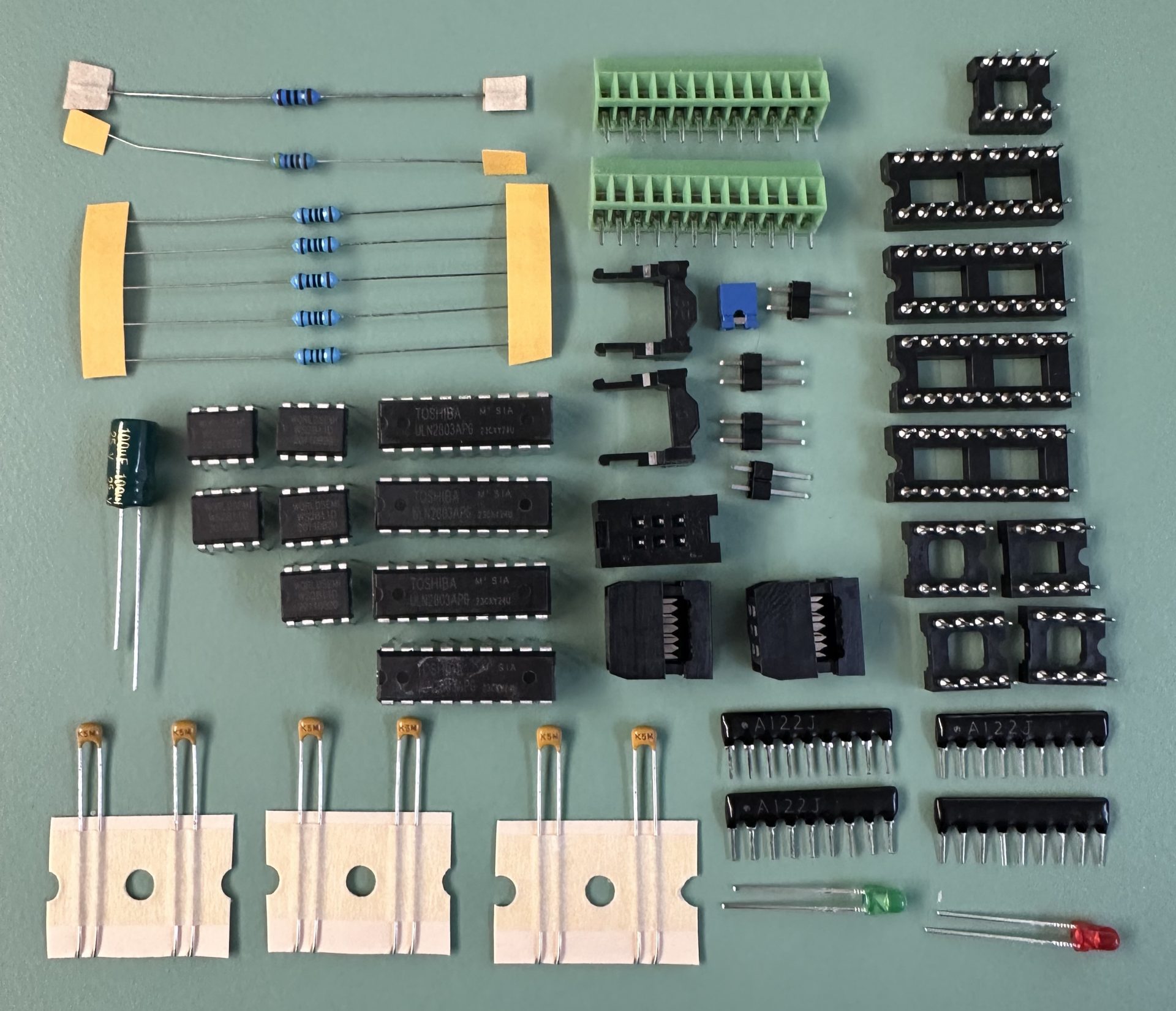 Bauteile für die Bestückung der Platine 522