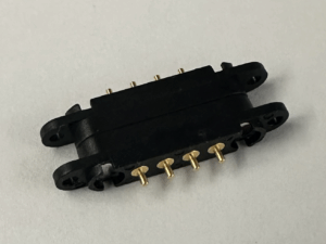 Magnetischer pogo pin connector 4P